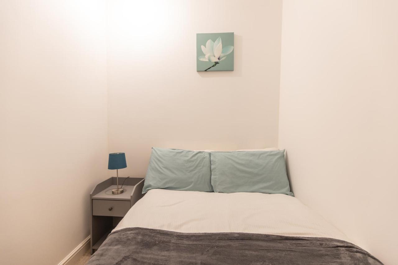 Apartamento Cosy Modern Apartment, Grand Victorian Building, 5 Mins To Centre Coventry