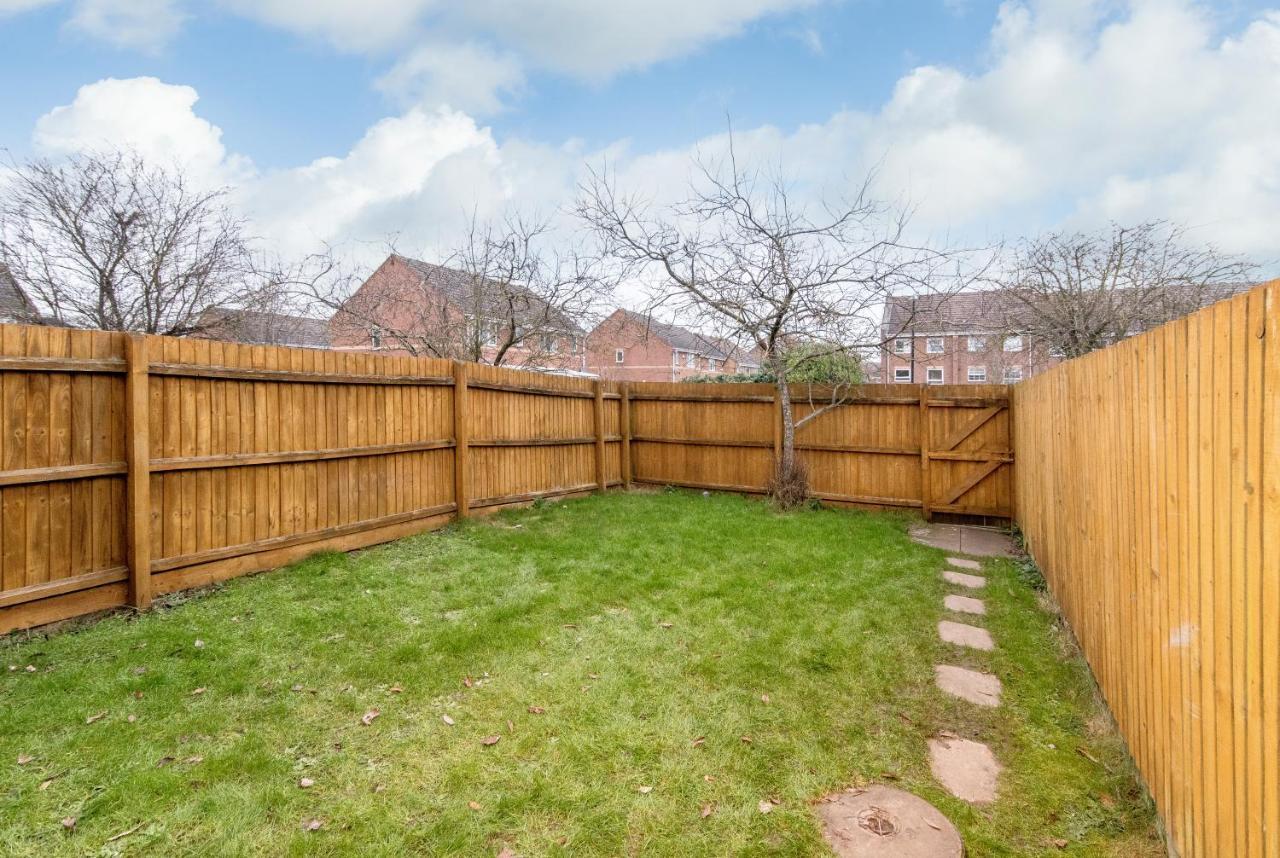 Coventry- Perchfoot 3 Bedroom Contractor And Pet-friendly Spacious House By Sublime Coventry