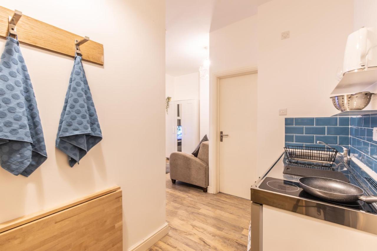 Cosy Modern Apartment, Grand Victorian Building, 5 Mins To Centre * Coventry