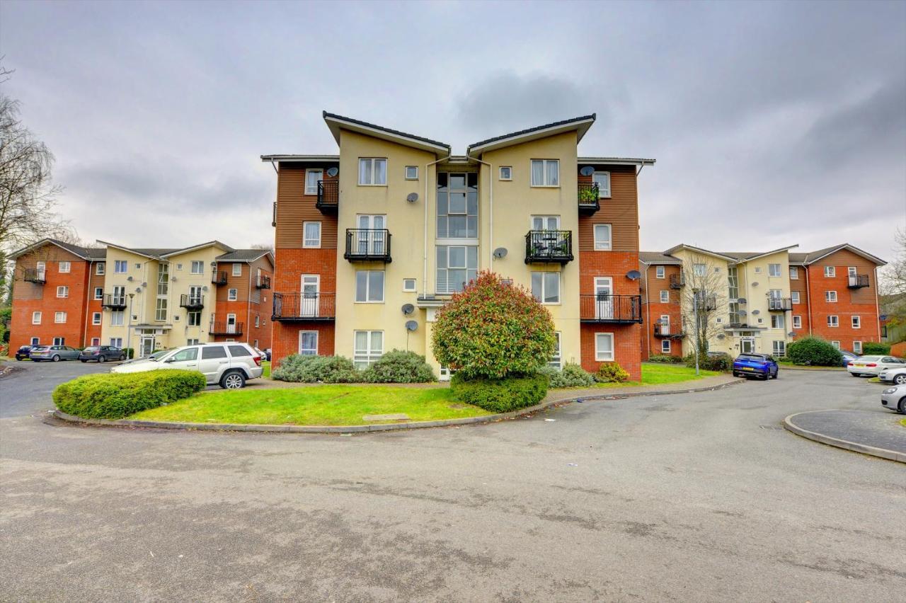 Comfy 2br With Balcony - Waterlily