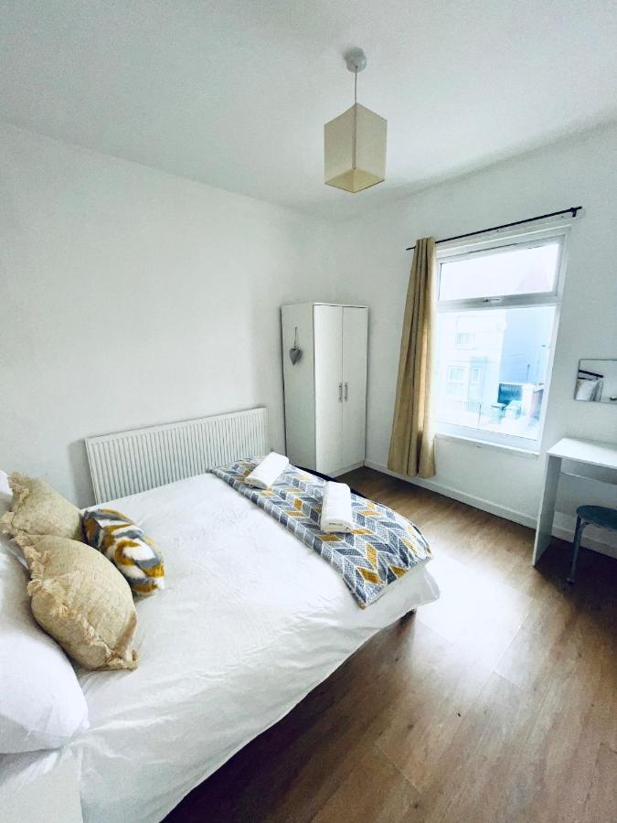 Apartamento Cheerful Town House In Centre *