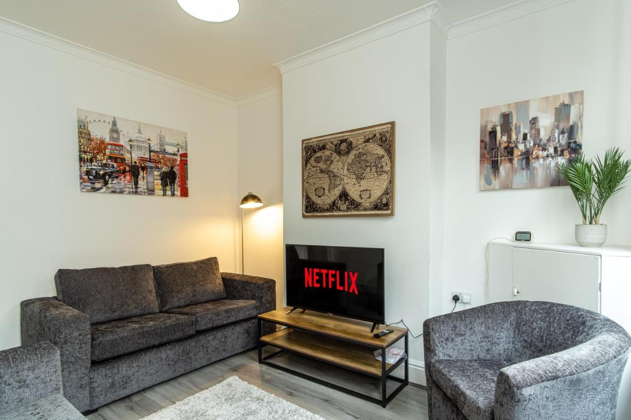 Enfield House Holiday home *