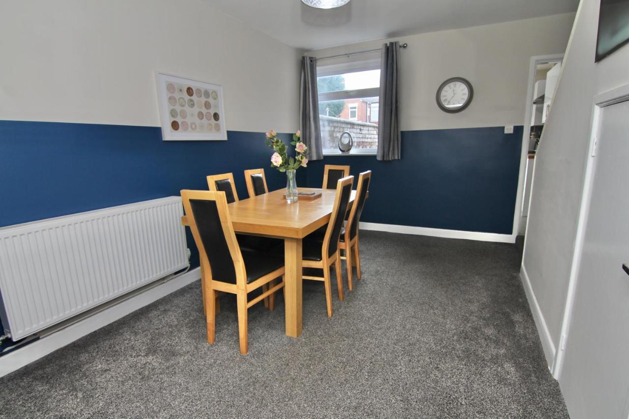 Mount House - Tranquil 4-bed Gem, 10 Min Walk To Centre Holiday home