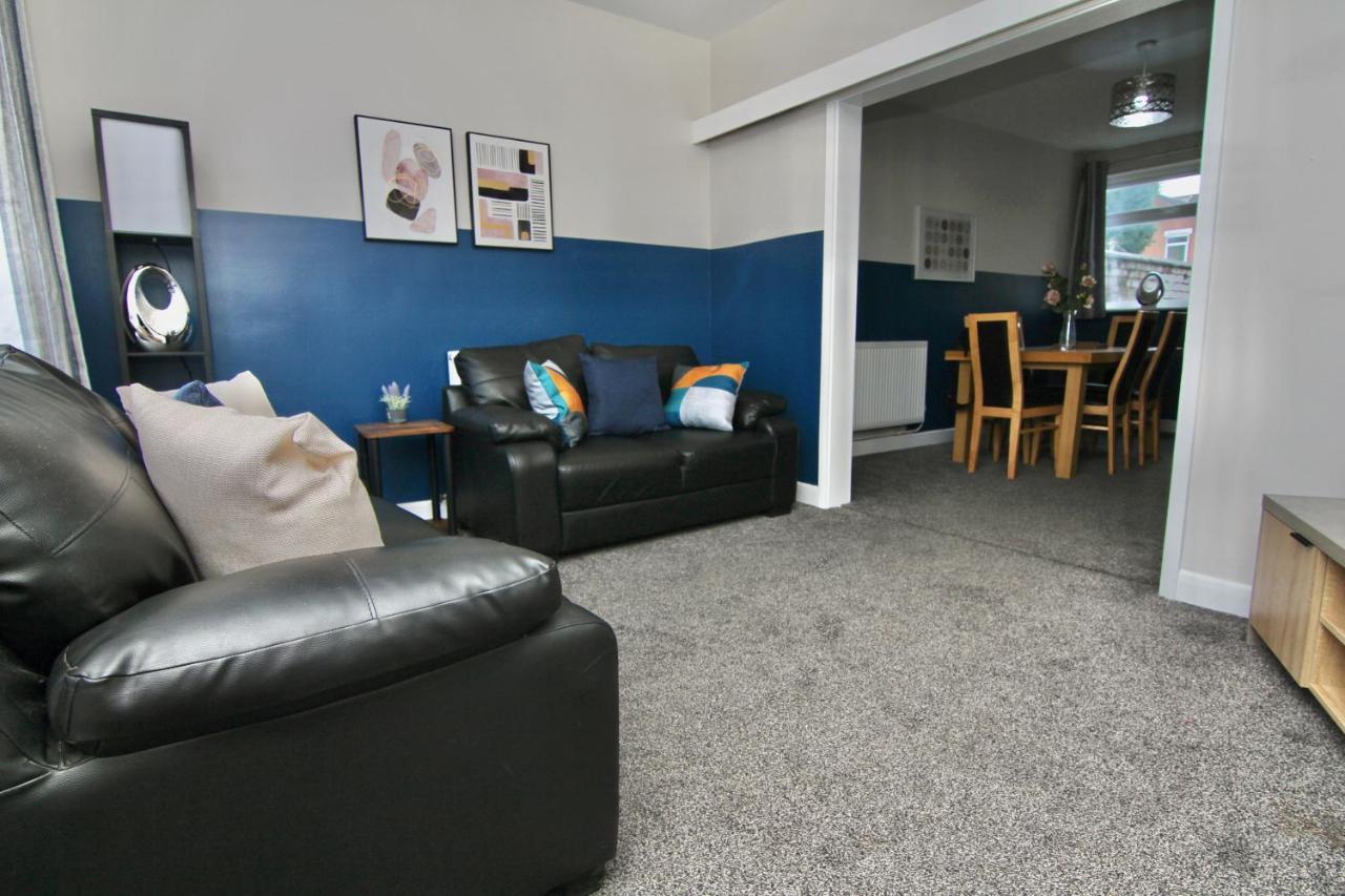Mount House - Tranquil 4-bed Gem, 10 Min Walk To Centre Coventry
