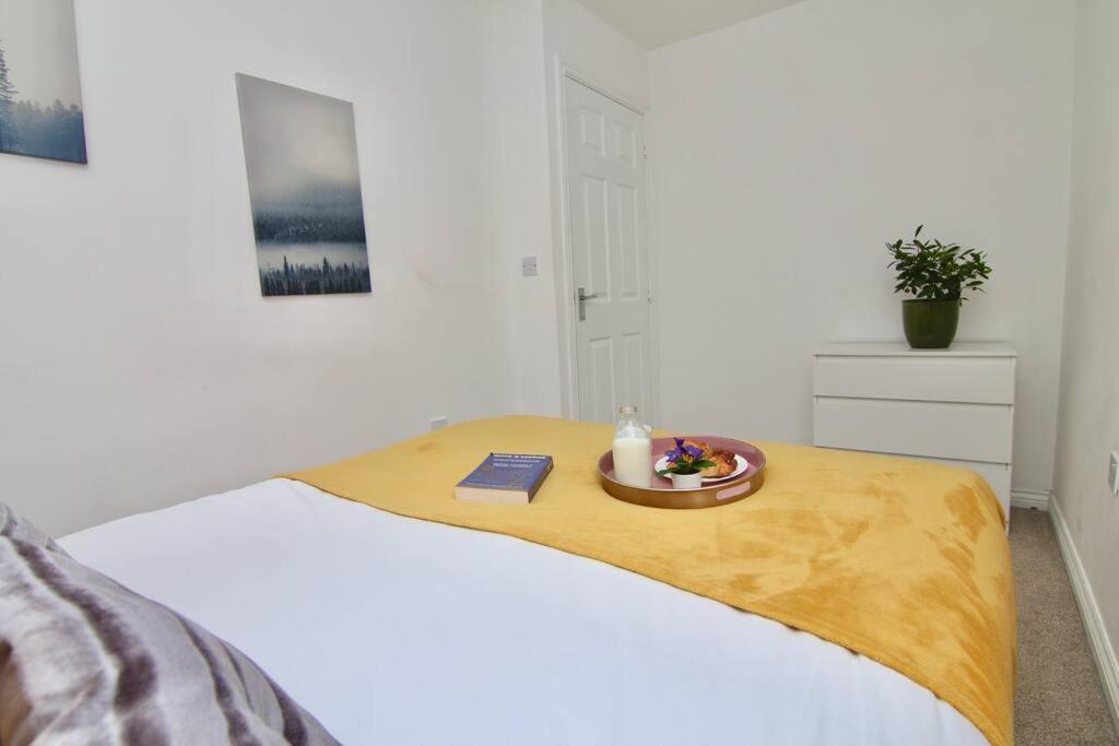 Daimler House - Cosy Near Centre Casa de férias Coventry