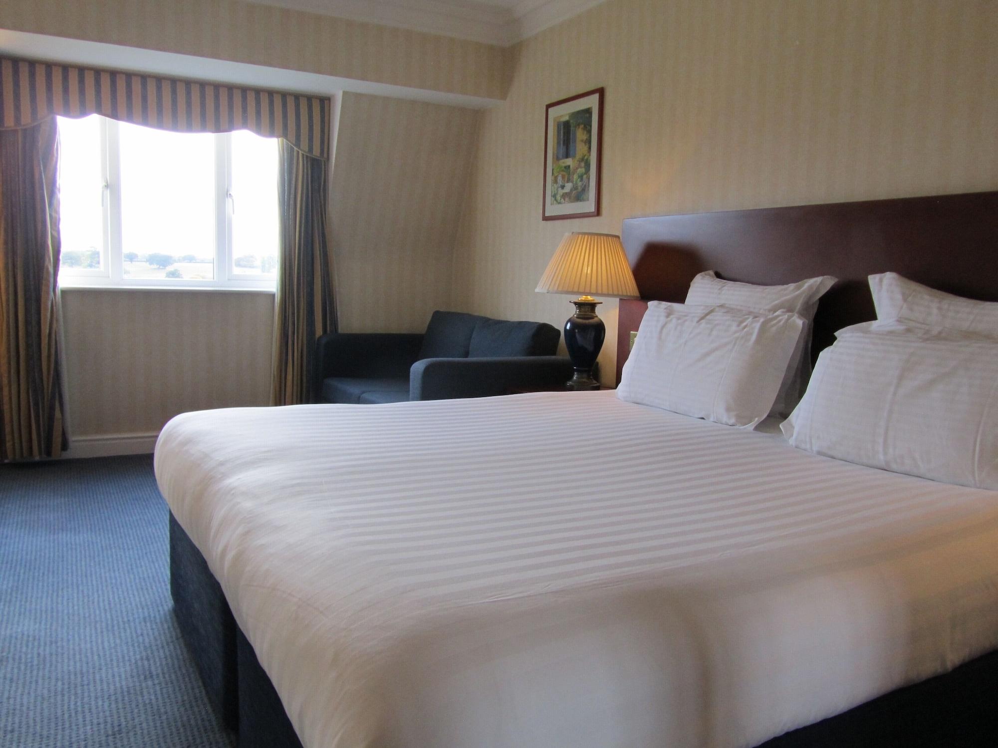 Windmill Village Hotel, Golf Club & Spa, Bw Signature Collection 4* Coventry