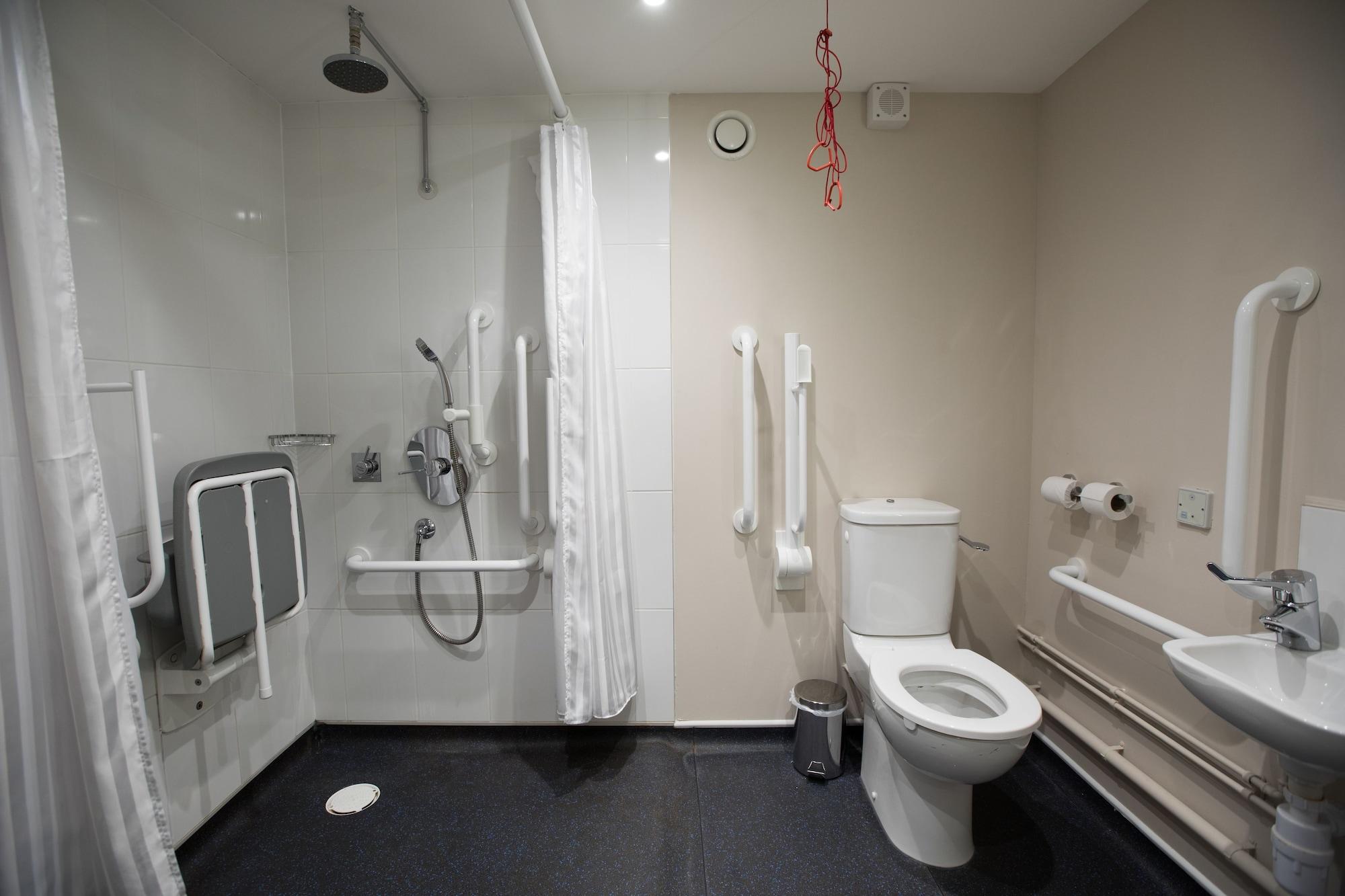 Doubletree By Hilton Building Society Arena Hotel