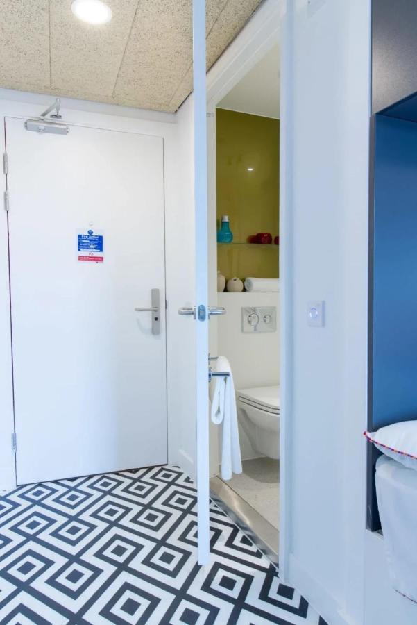 Birght Private Bedrooms At Paradise Village In Coventry