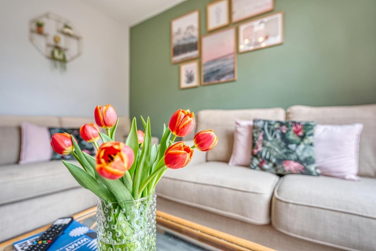 Casa de férias Close To A46 Centre Sleeps 6, 5 Beds Ensuite Free Wi-fi Queens House Inspire Homes *