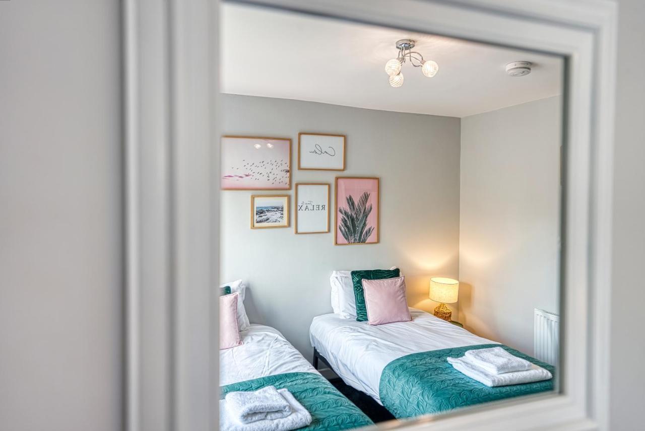 Close To A46 Centre Sleeps 6, 5 Beds Ensuite Free Wi-fi Queens House Inspire Homes * Coventry