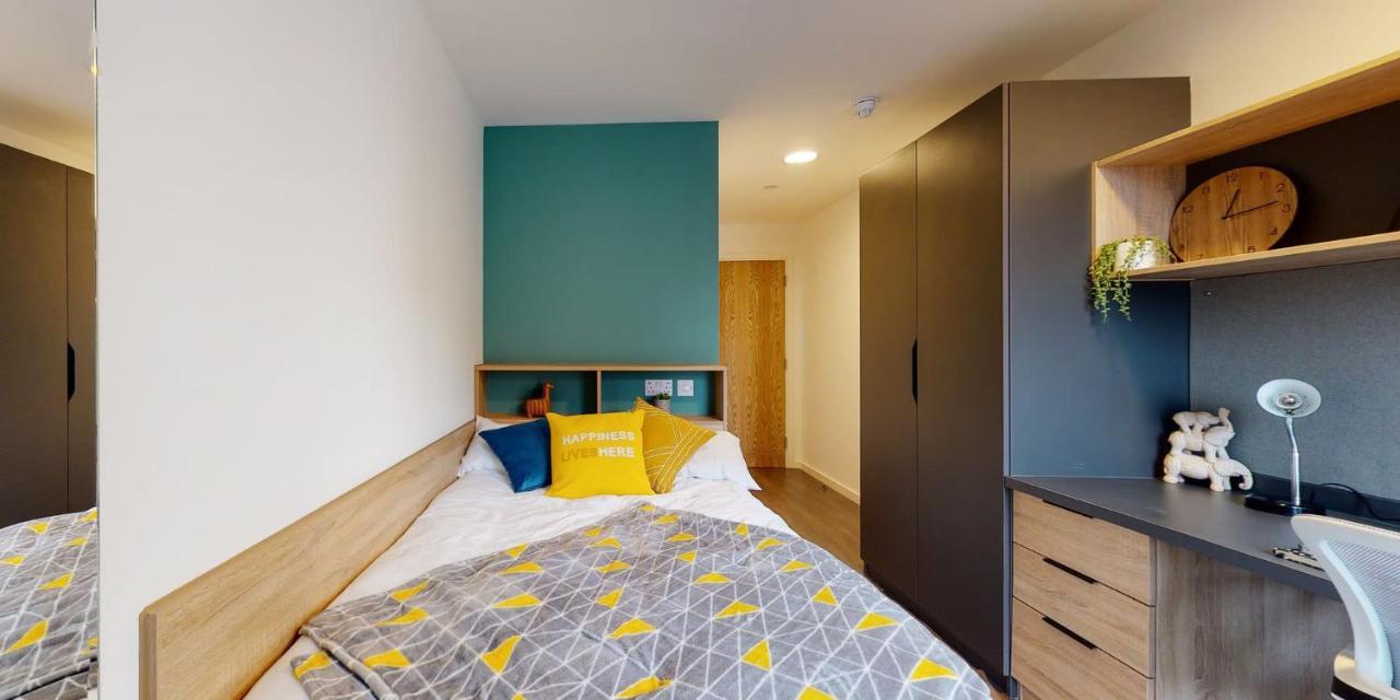 Canvas Arundel House: Private & Shared Kitchen In Apartment