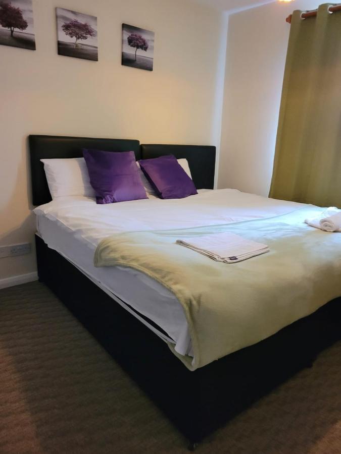 Holiday home Coventry- Perchfoot 3 Bedroom Contractor And Pet-friendly Spacious House By Sublime *