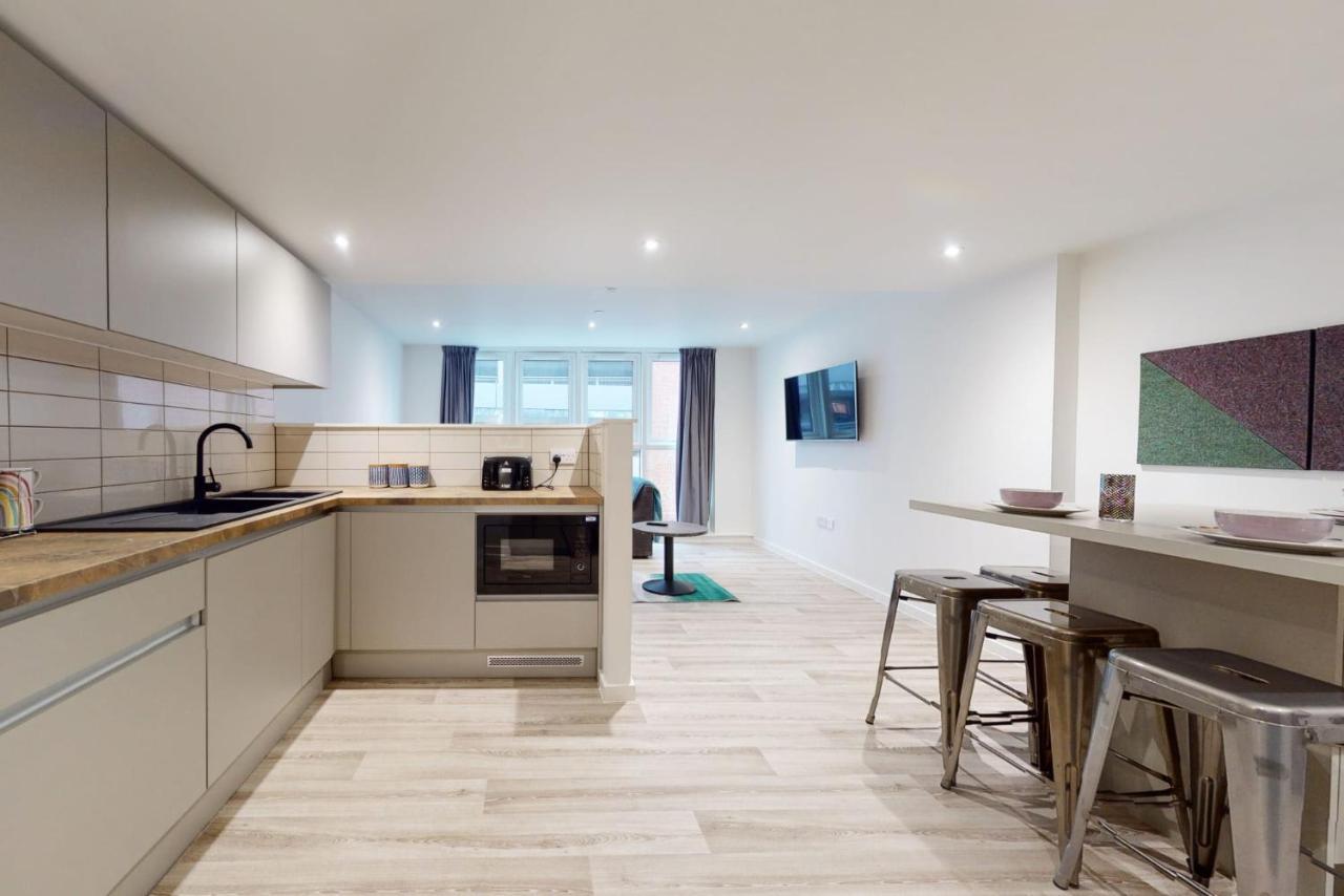 Apartment Private Bedrooms With Shared Kitchen And Living Area At Canvas Point In Coventry