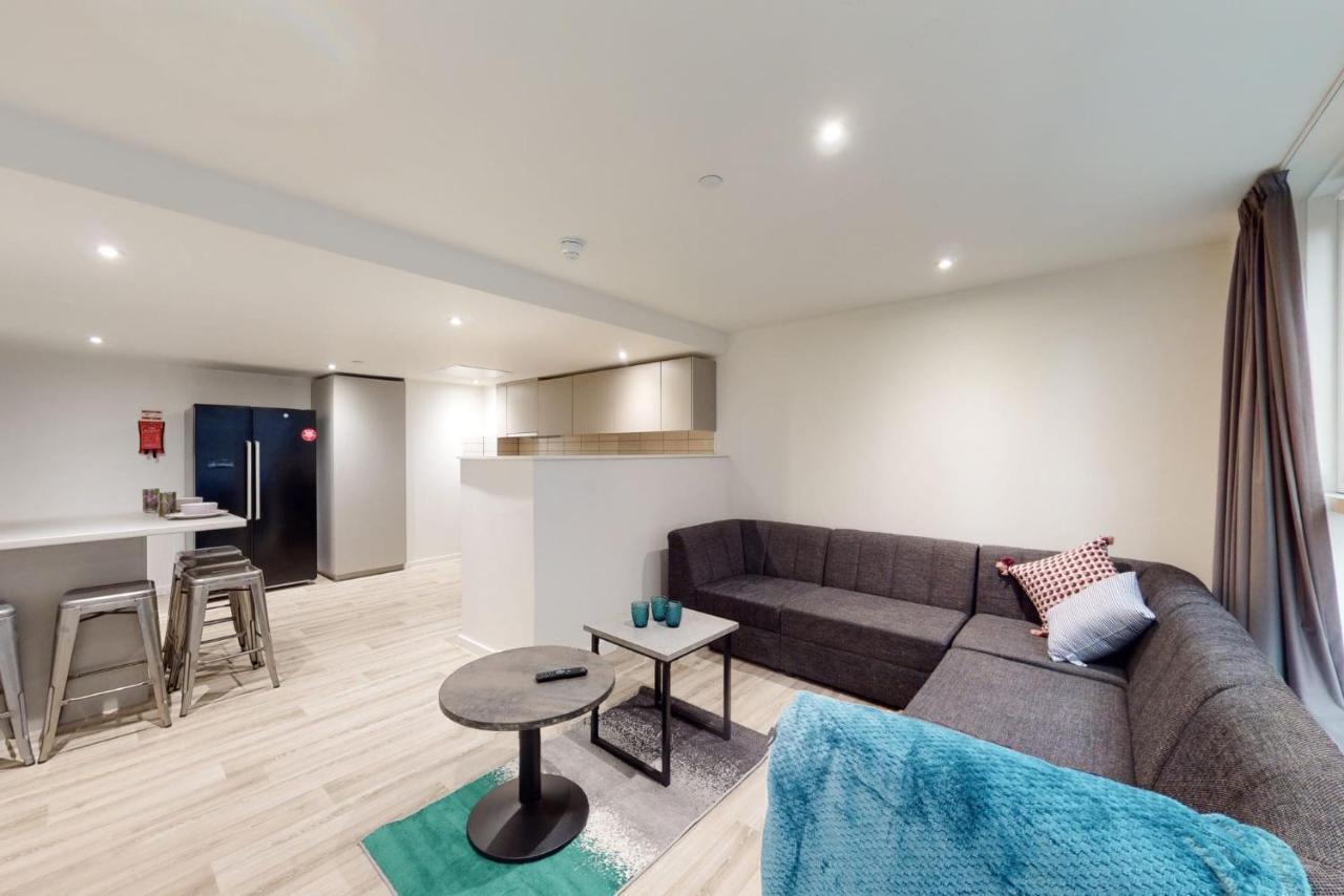 Private Bedrooms With Shared Kitchen And Living Area At Canvas Point In