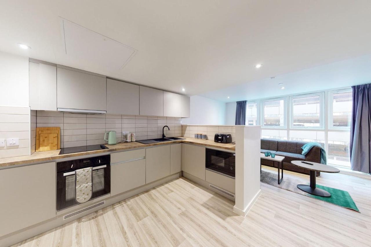 Private Bedrooms With Shared Kitchen And Living Area At Canvas Point In Apartment