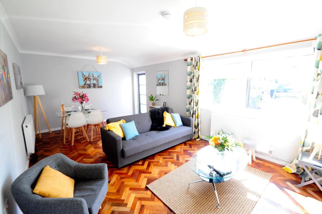 Newly Refurbished Next To Hospital Casa de férias Coventry