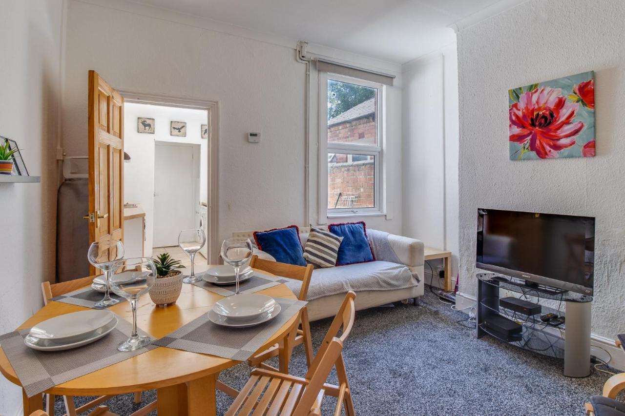 Apartamento Stayzo House Accommodation- Free Parking Coventry