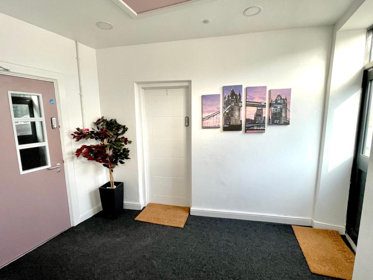 1-bed Studio Flat With Free City Centre Parking Cv1 * Coventry