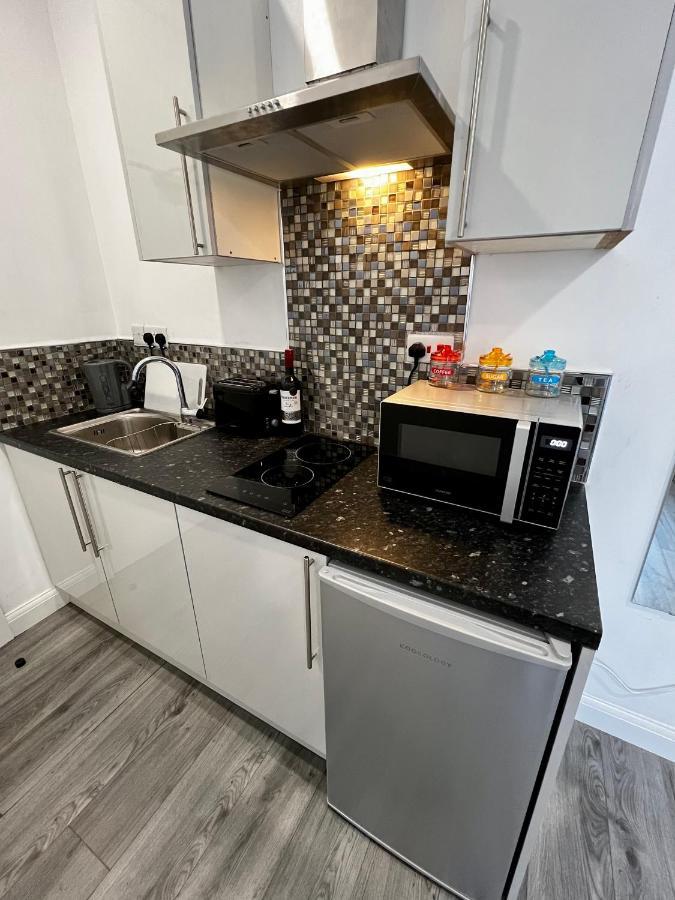 Apartamento 1-bed Studio Flat With Free City Centre Parking Cv1