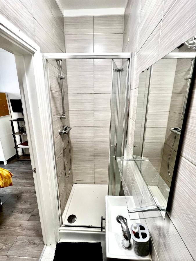 Deluxe En-suite In Cv1