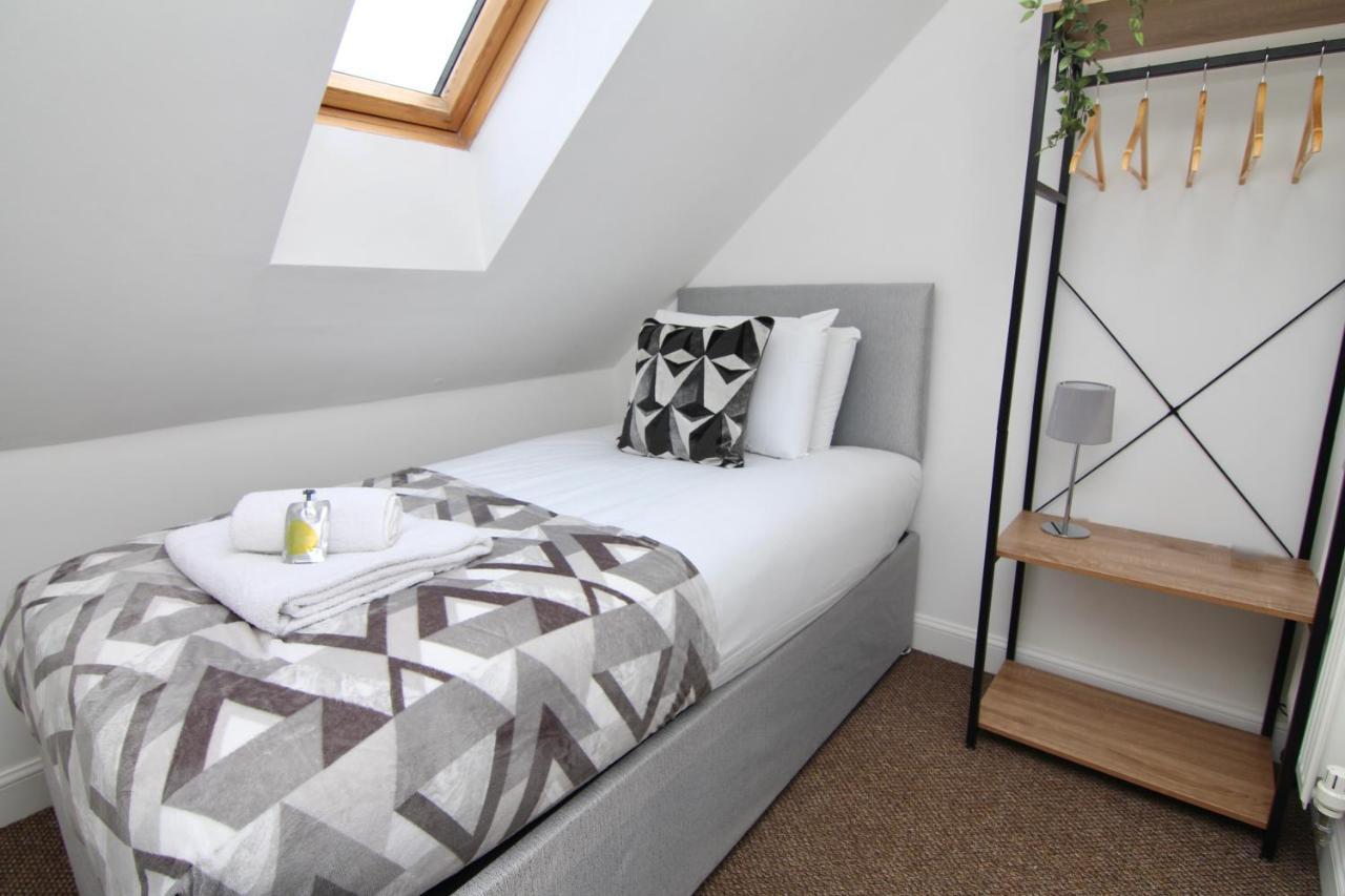 Canalview House - Fully Furnished Coventry City Centre Home * Coventry