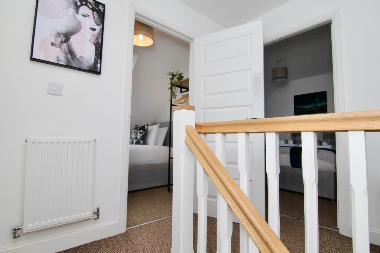 Canalview House - Fully Furnished Coventry City Centre Home *