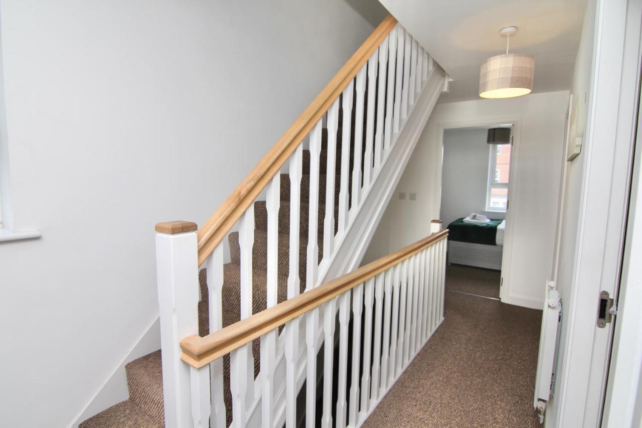 Canalview House - Fully Furnished Coventry City Centre Home Holiday home