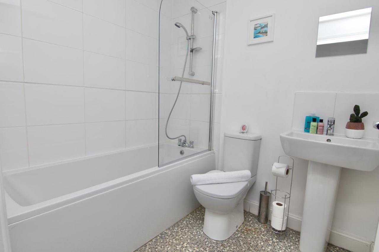 Holiday home Canalview House - Fully Furnished Coventry City Centre Home