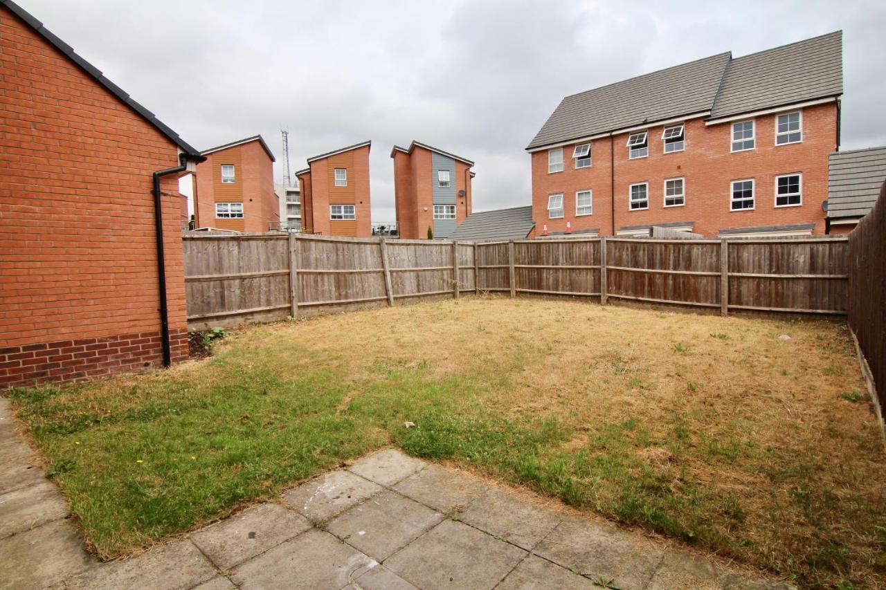 Canalview House - Fully Furnished Coventry City Centre Home Holiday home Coventry