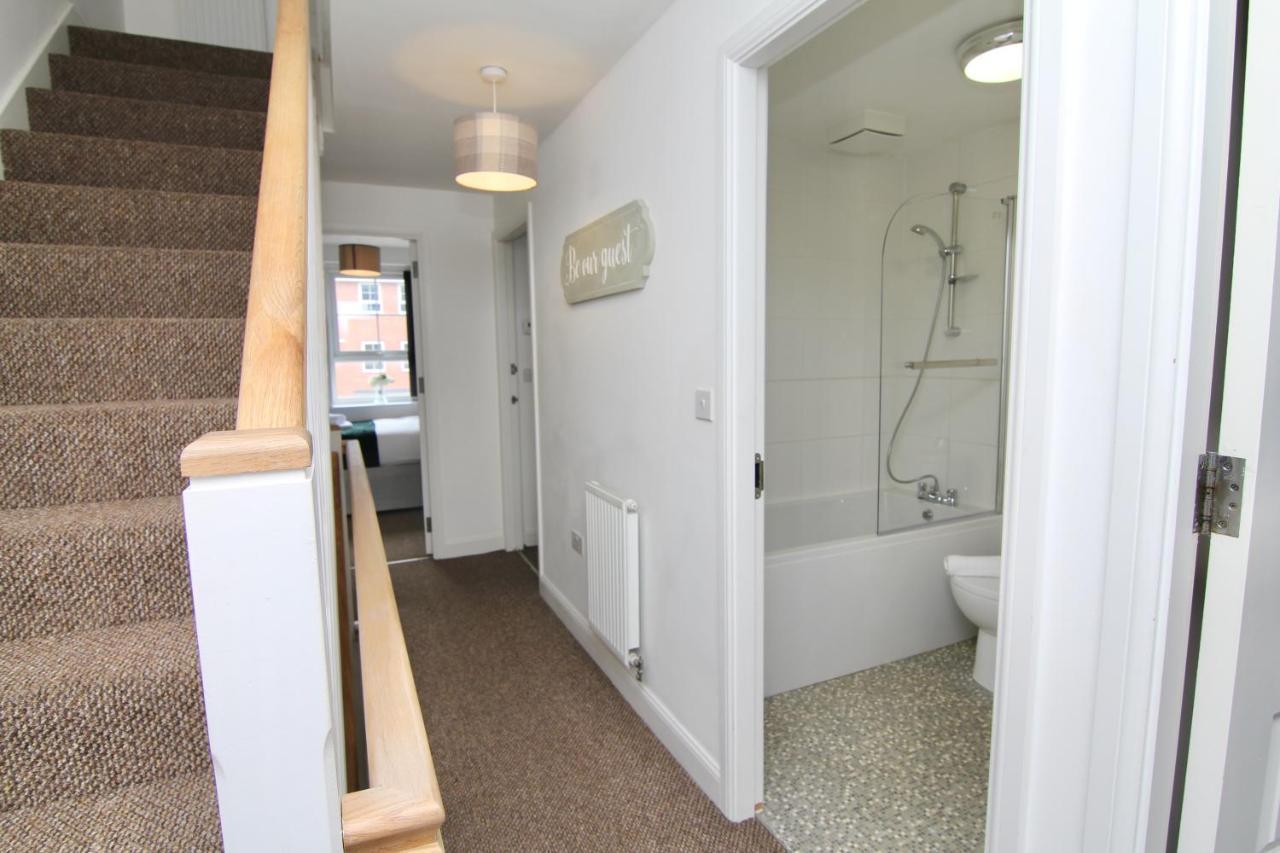Canalview House - Fully Furnished Coventry City Centre Home Holiday home Coventry