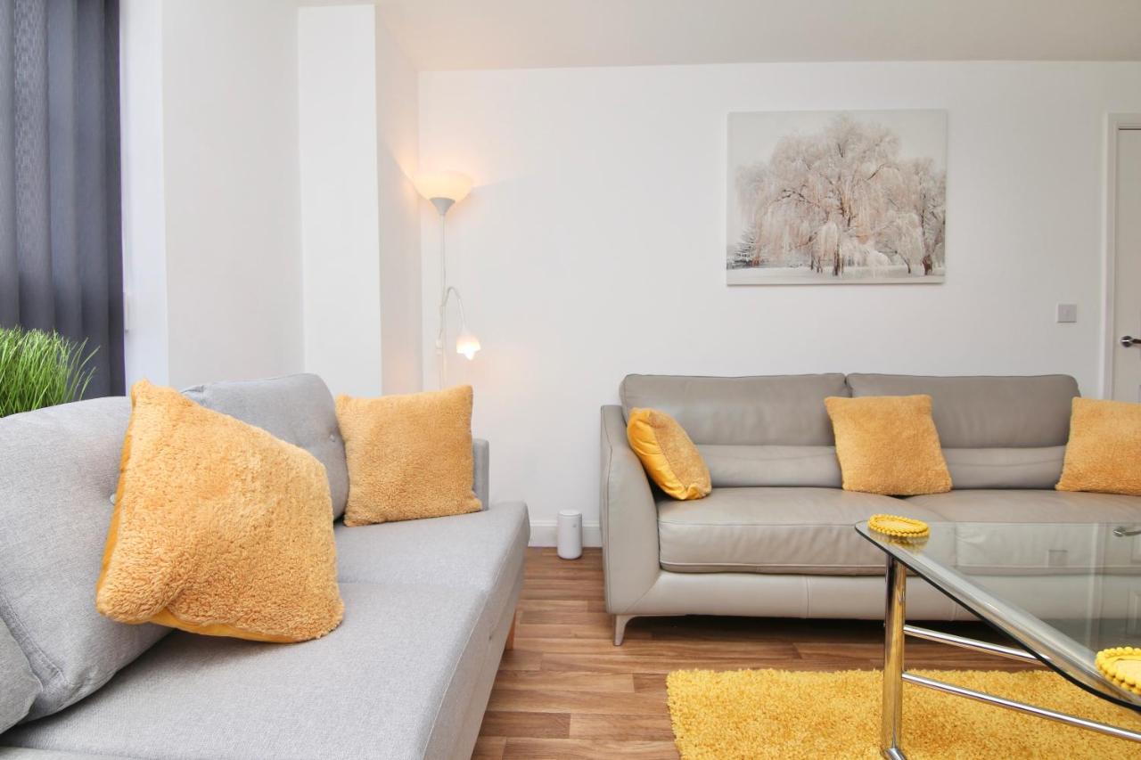 Holiday home Canalview House - Fully Furnished Coventry City Centre Home *