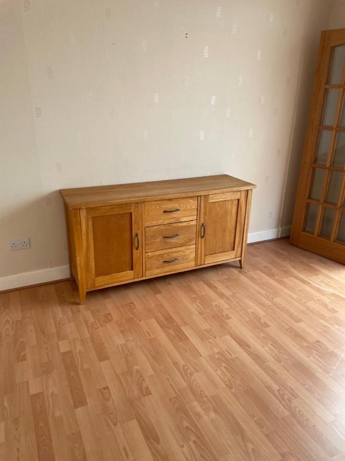 5 Bed House, 32 Tutbury Avenue, Cannon Park, Coventry, Cv4 7bj *