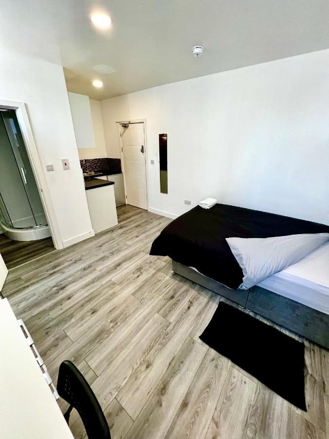 Apartamento 1-bed Studio Flat With Free City Centre Parking Cv1