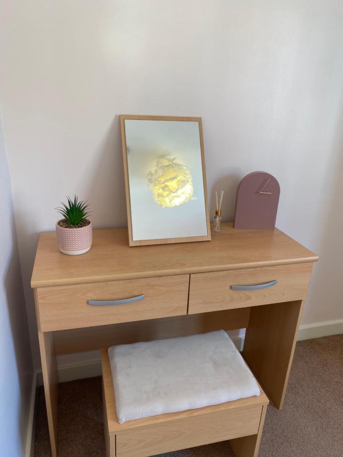 City Centre Townhouse With Private Parking Holiday home *
