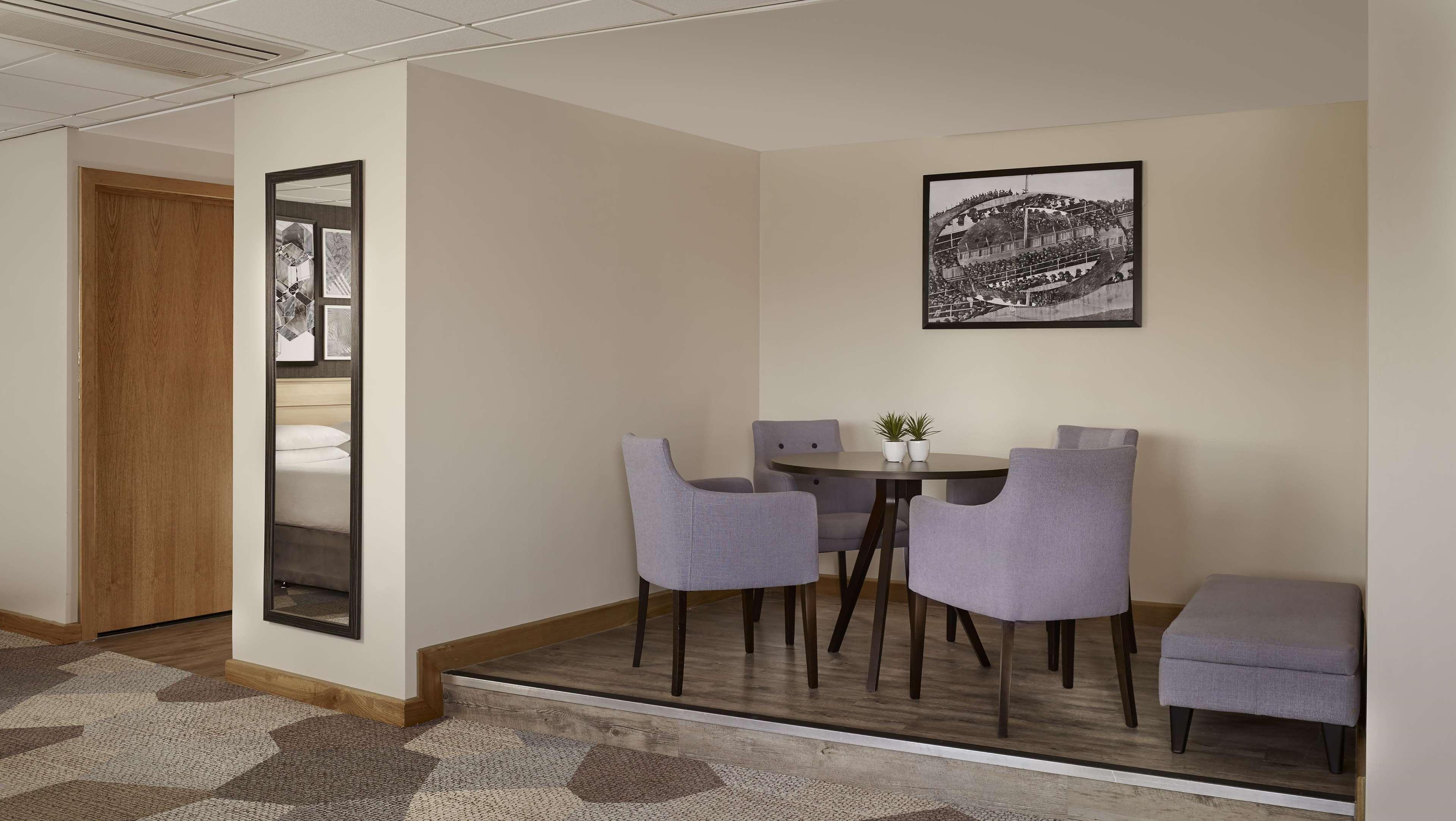 Hotel Doubletree By Hilton Building Society Arena