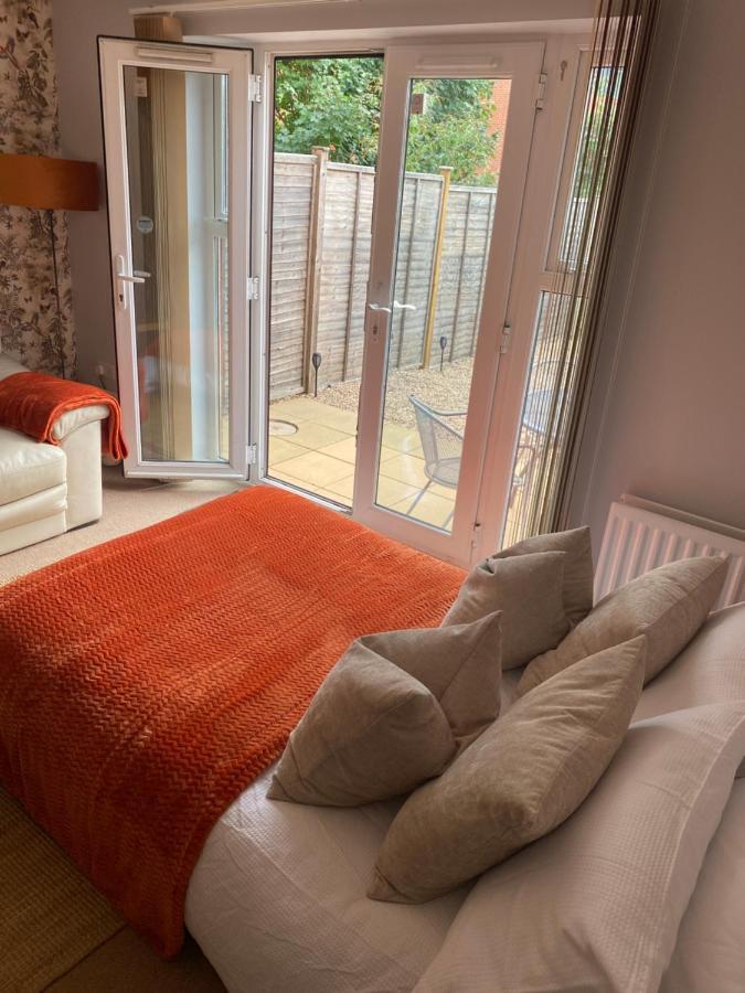 City Centre Townhouse With Private Parking Holiday home *