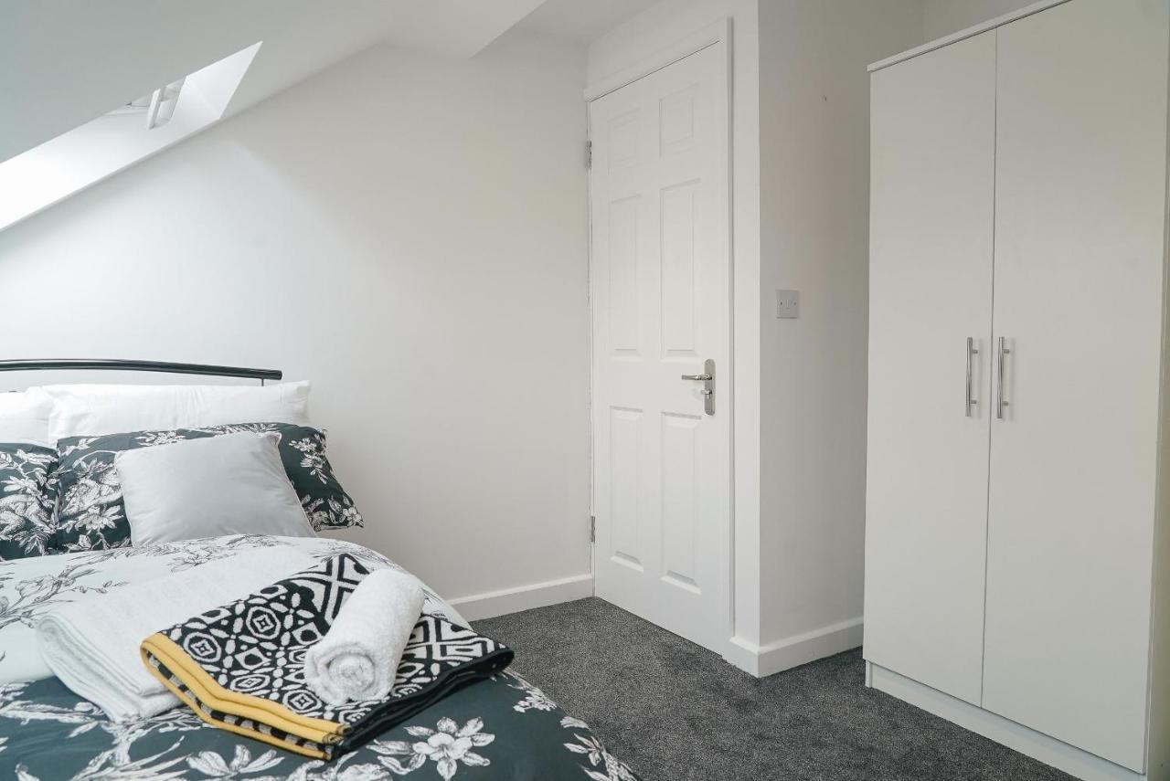 Hospedagem domiciliar Living Serviced Coventry