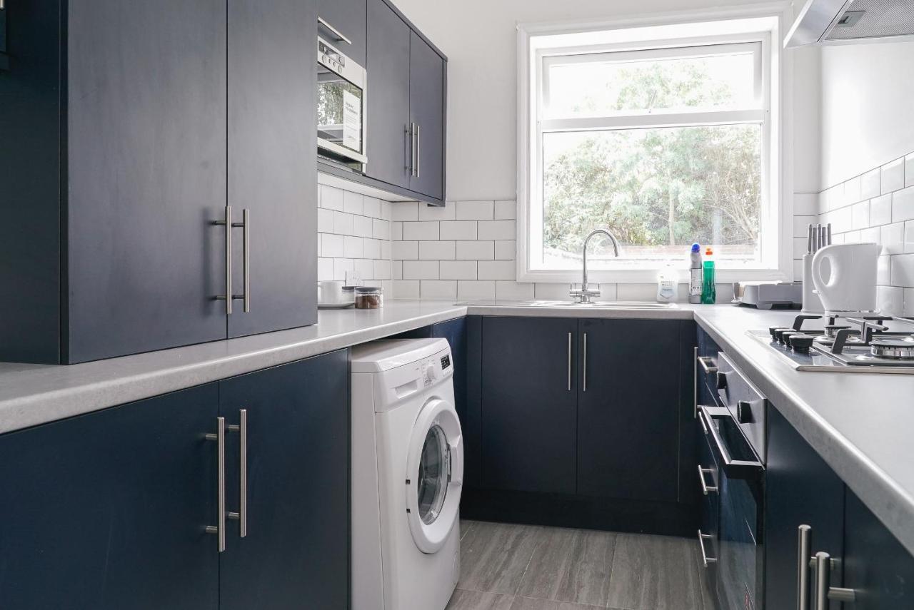 Hospedagem domiciliar Living Serviced Coventry