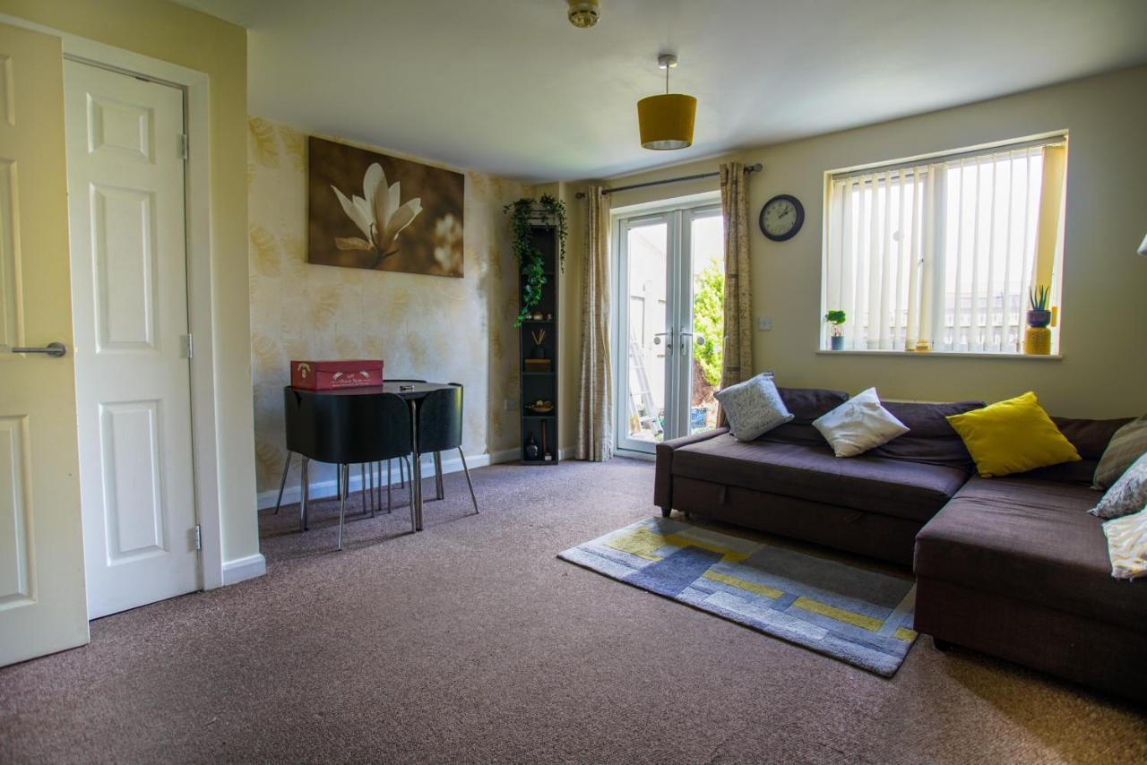 Chattel - Massive Homely Space With Garden, Dedicated Office Space & Free Parking Apartamento *
