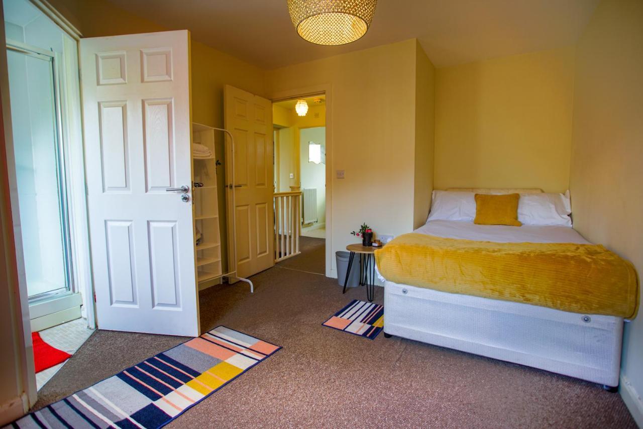 Chattel - Massive Homely Space With Garden, Dedicated Office Space & Free Parking