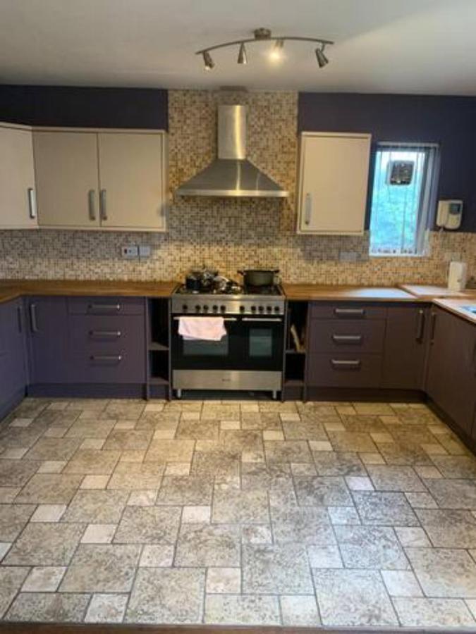 34 Tutbury Avenue, Cannon Park, Coventry, Cv4 7bj *