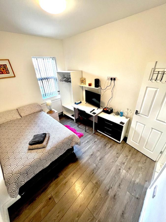 Deluxe En-suite In Cv1 *