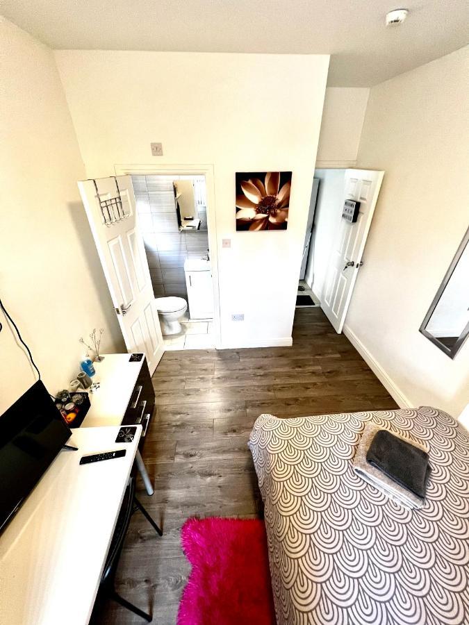 Casa de hóspedes Deluxe En-suite In Cv1 *