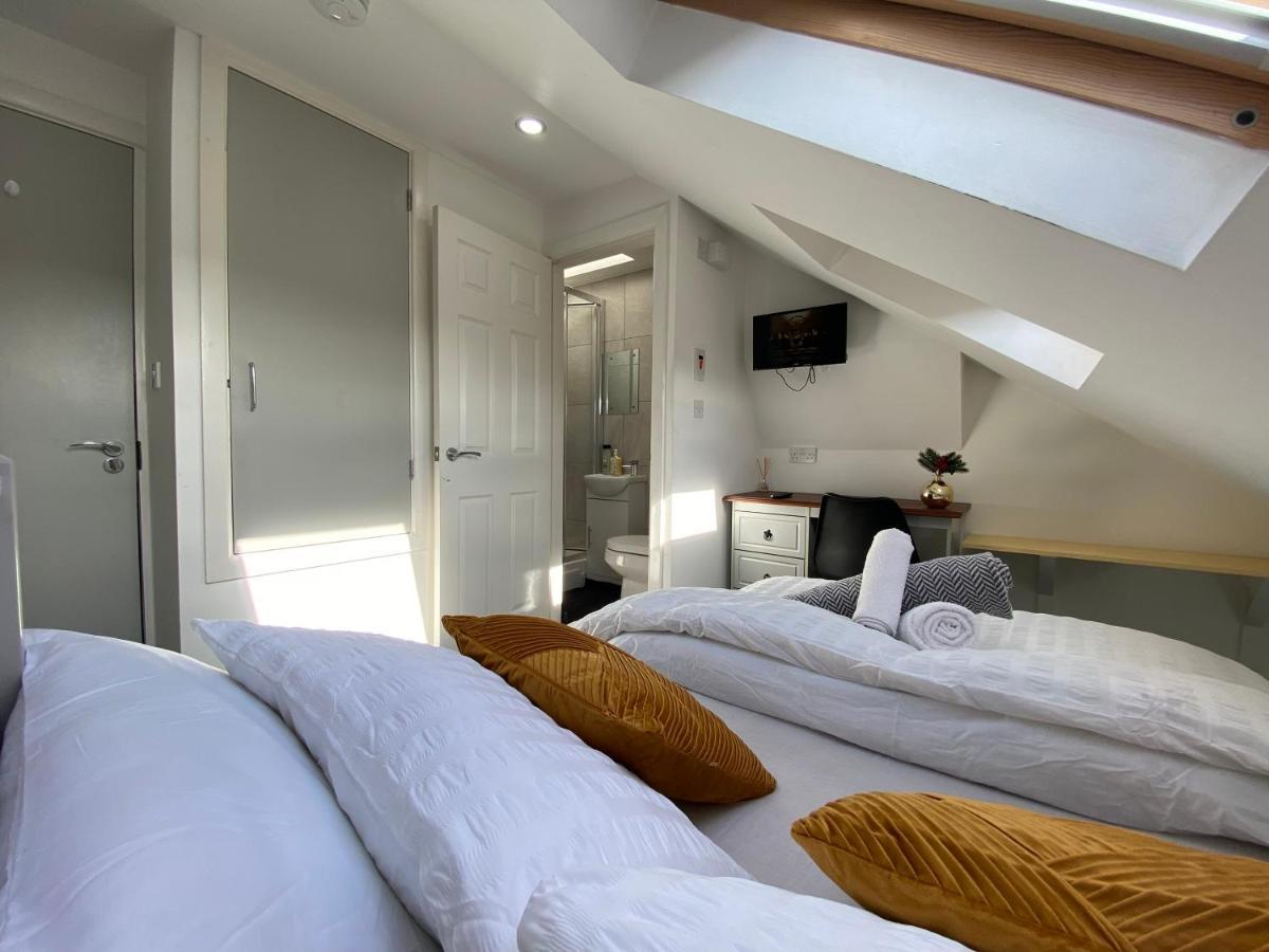 Nice Living Serviced 2 Homestay