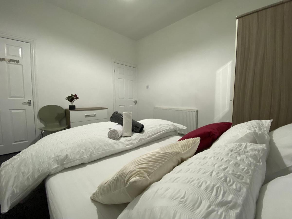 Living Serviced 3 Homestay Coventry