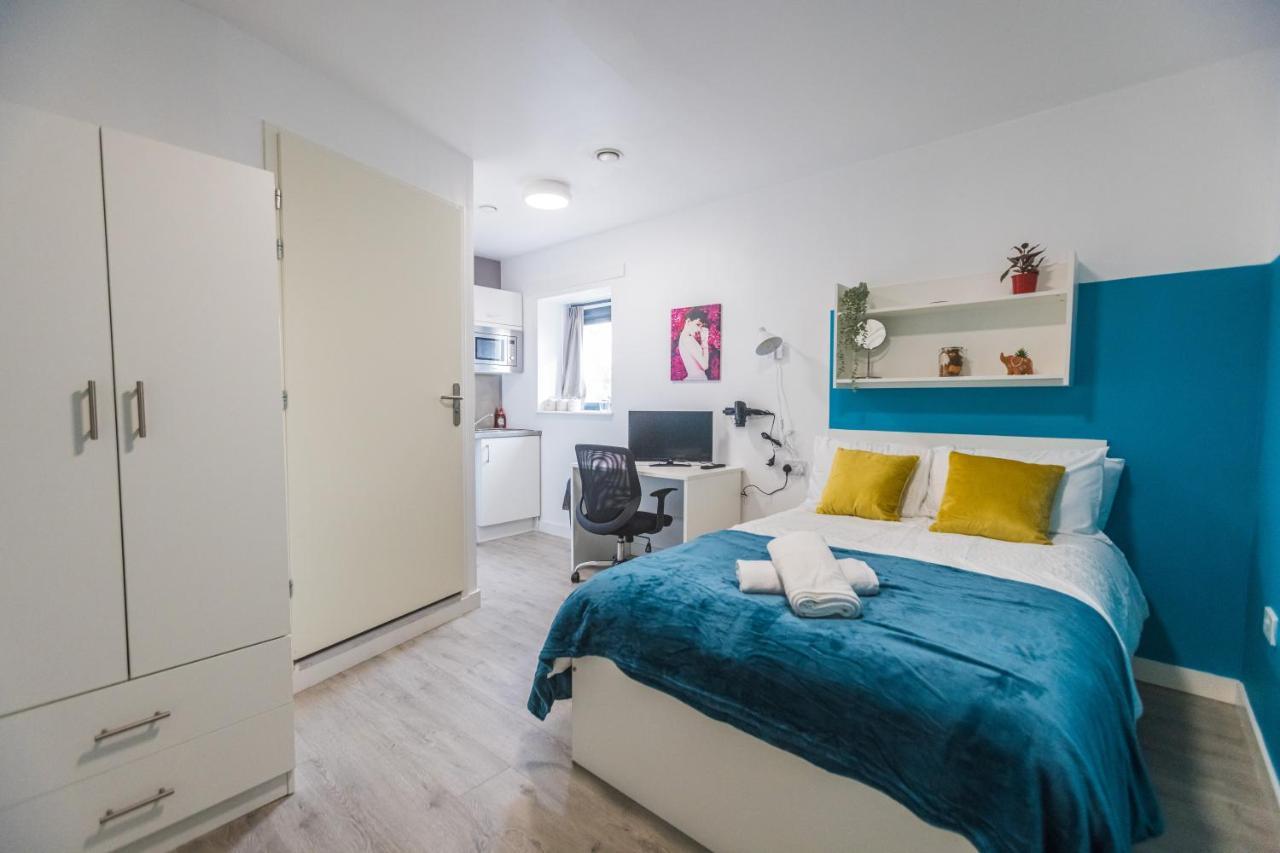 Apartment Coventry's Comfort Studio