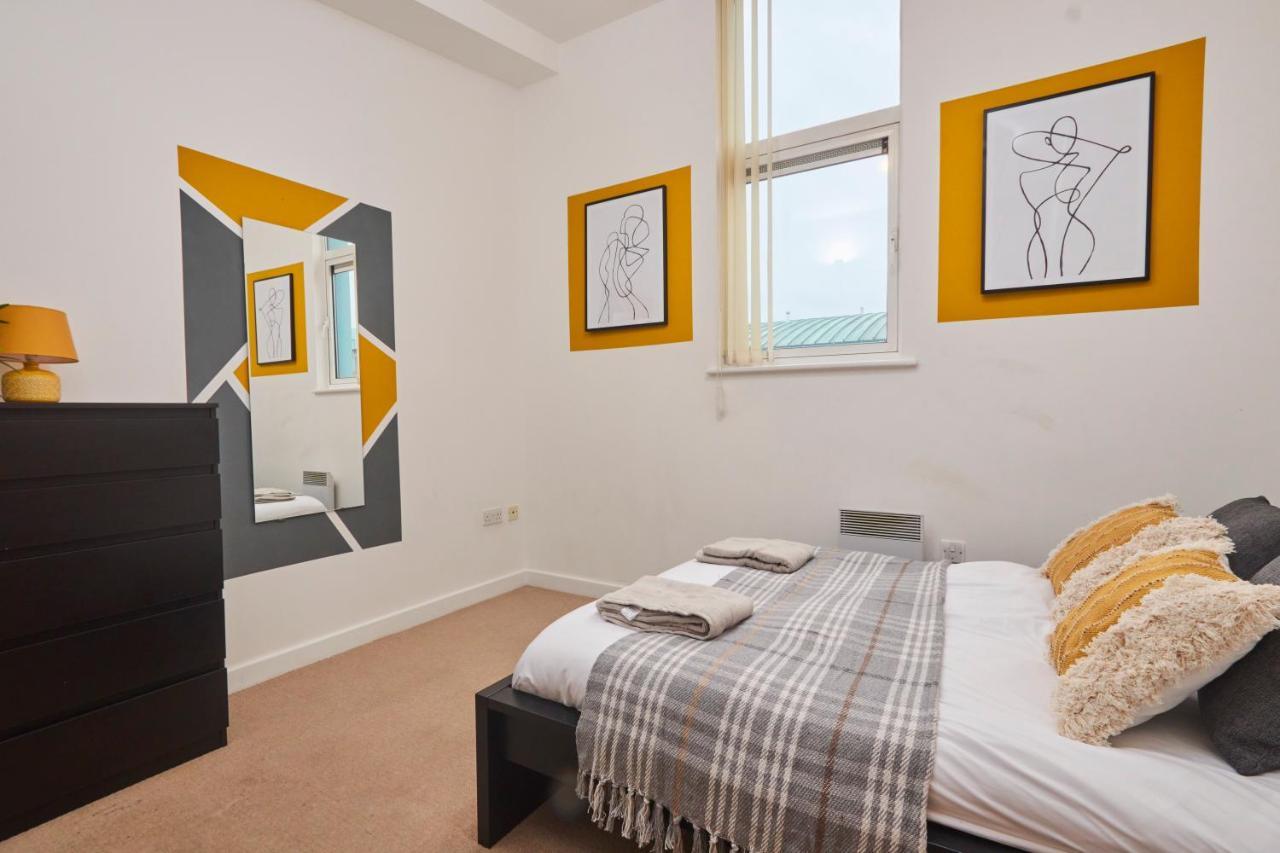 Apartment Ideal 2 Bed In - Parking Coventry