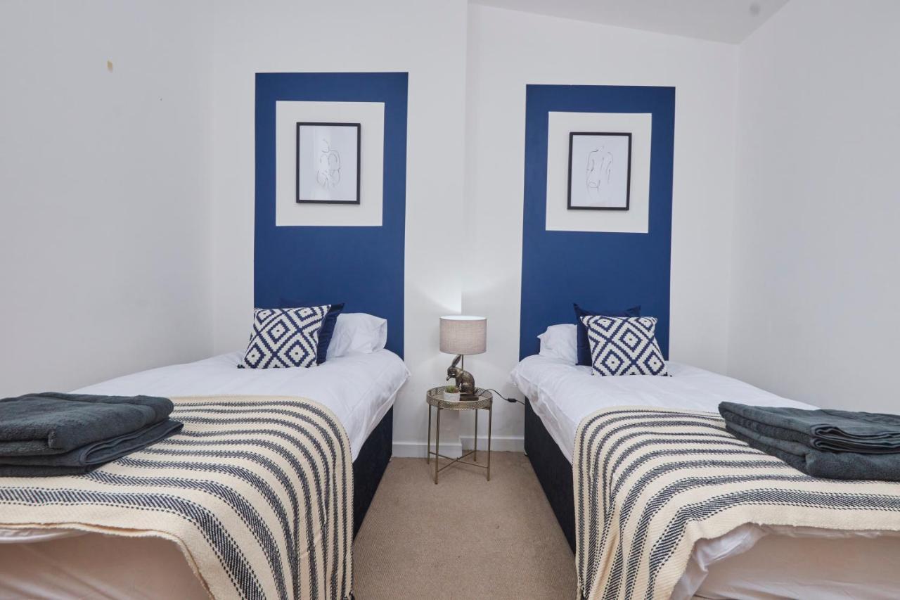 Ideal 2 Bed In - Parking *