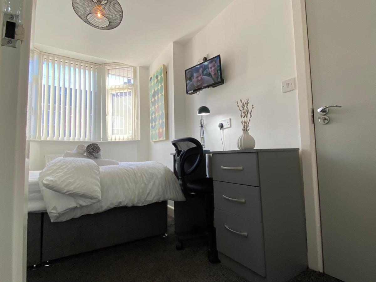 Nice Living Serviced 2 Homestay Coventry