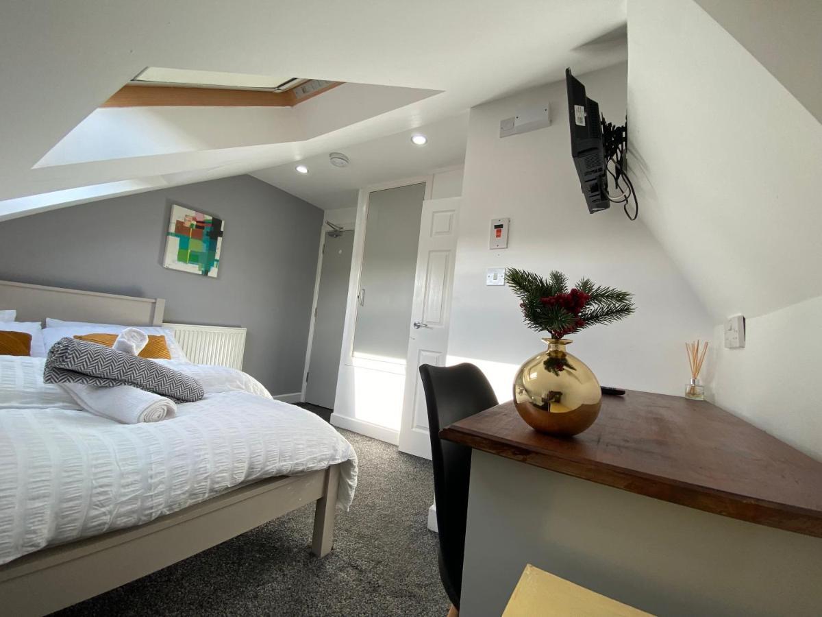 Nice Living Serviced 2 Homestay